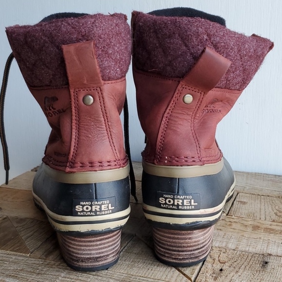 Sorel waterproof boots - Picture 4 of 9